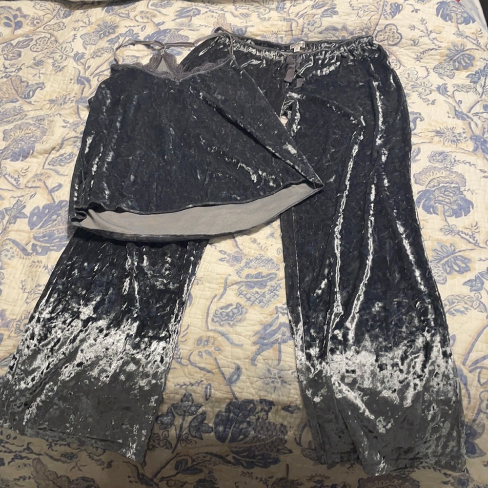 PJ Salvage crushed velvet pajamas. Size medium. Worn a few times.